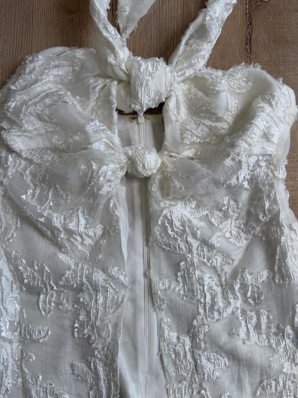 Cult Gaia Lainie Twist-Front Halter Top - Picture 3 of 6